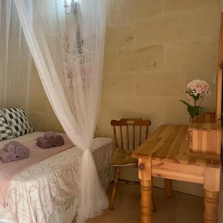 L-ghorfa Taz-zebbuga Kerċem