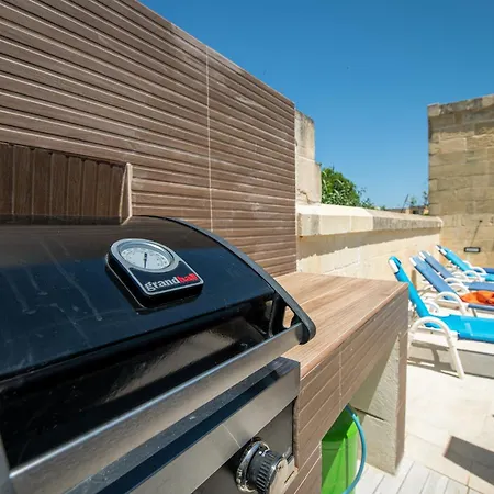 Bed and breakfast L-ghorfa Taz-zebbuga Kerċem